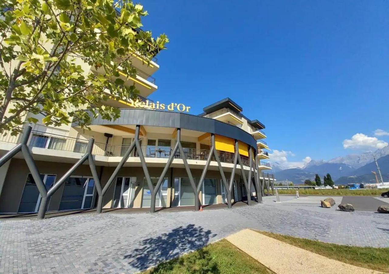 Alp Art Hotel Monthey Collombey-Muraz Экстерьер фото