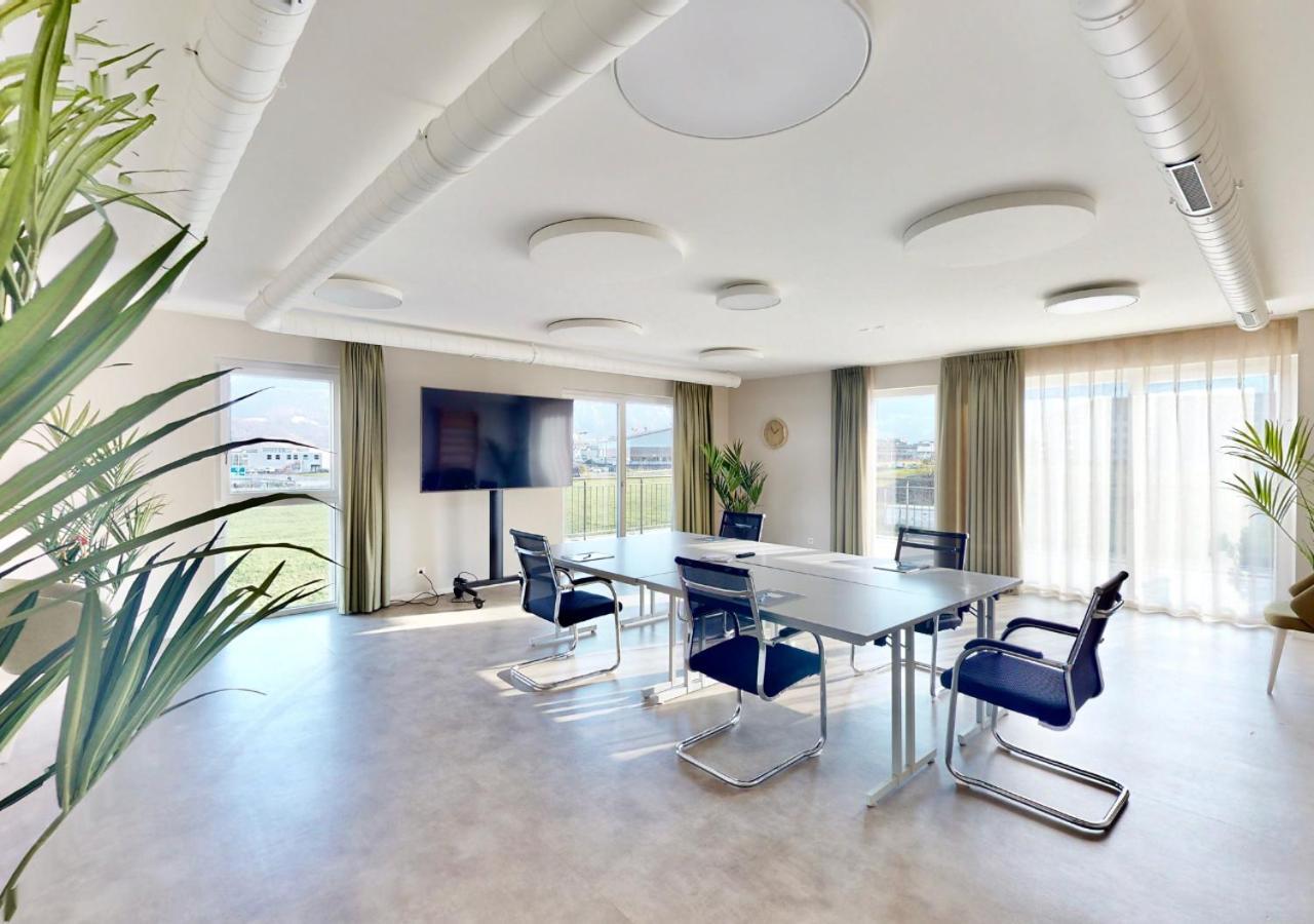 Alp Art Hotel Monthey Collombey-Muraz Экстерьер фото