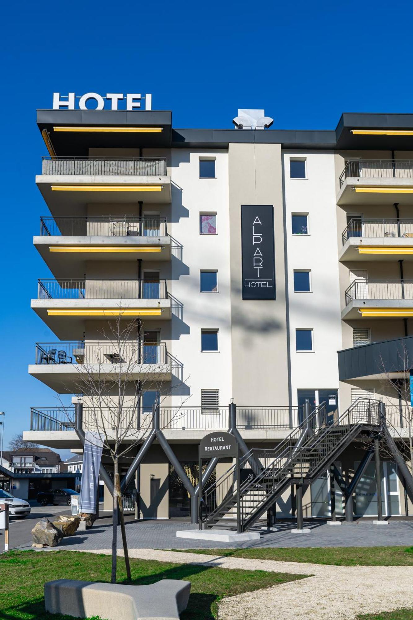 Alp Art Hotel Monthey Collombey-Muraz Экстерьер фото