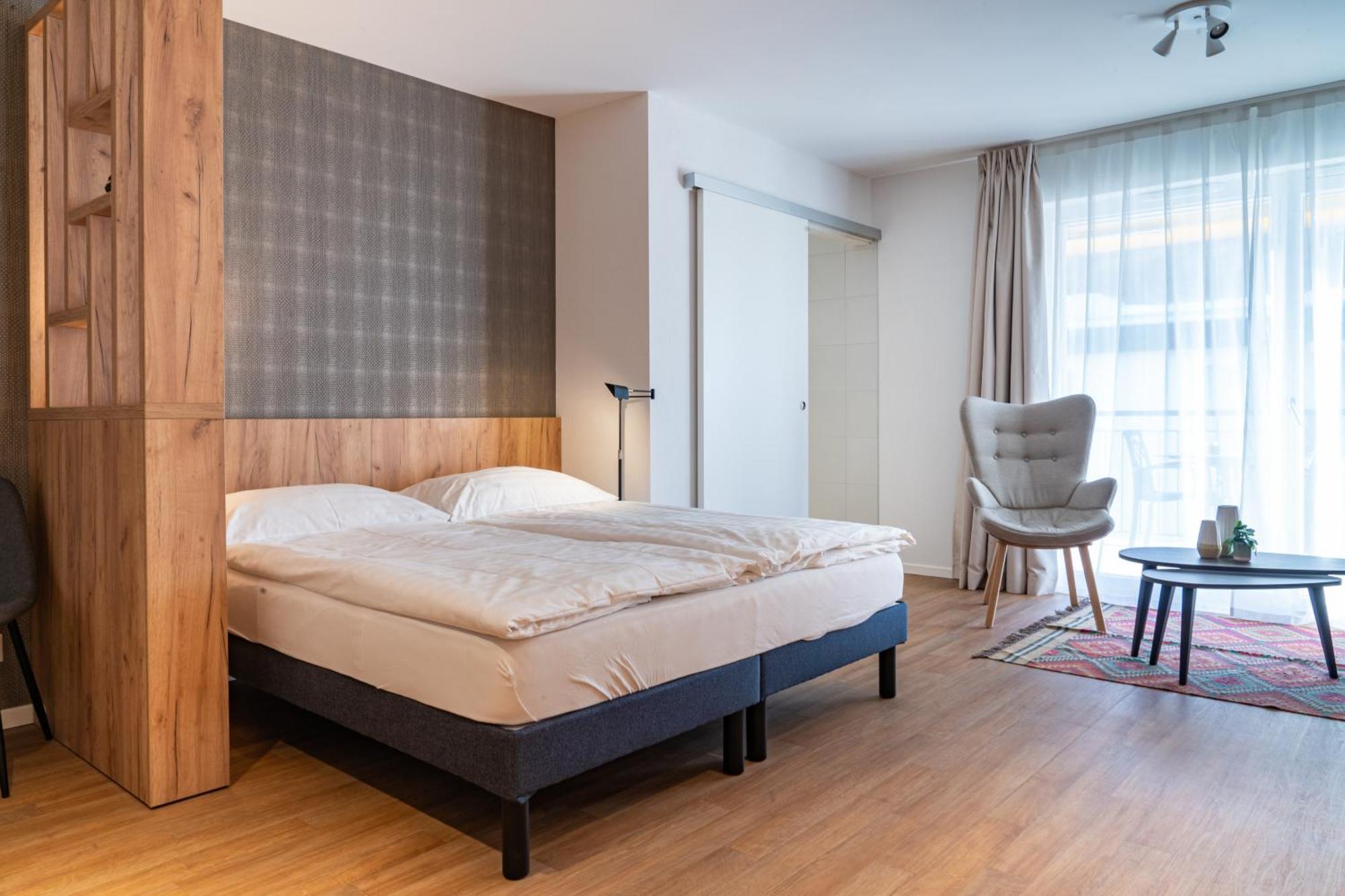 Alp Art Hotel Monthey Collombey-Muraz Экстерьер фото