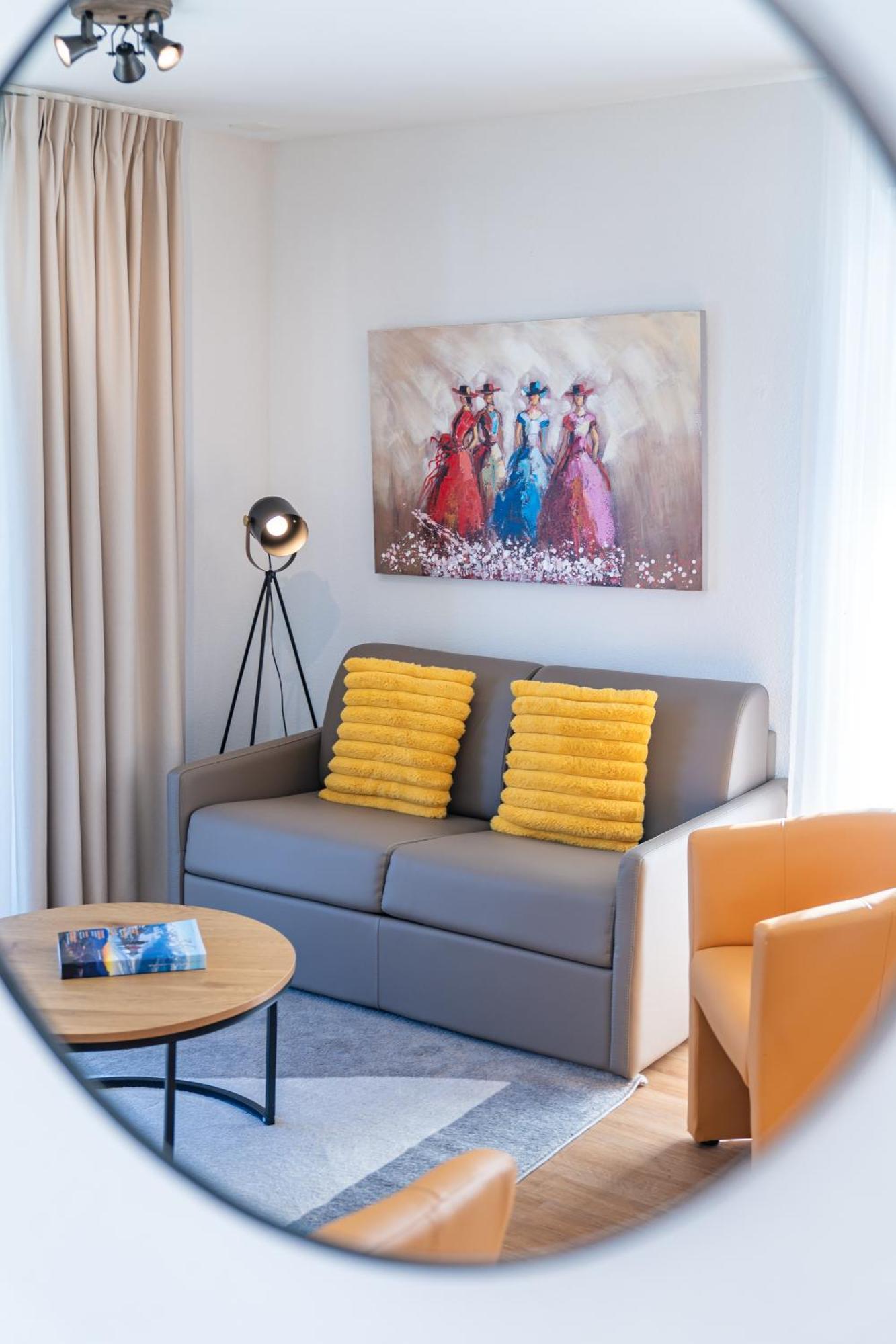 Alp Art Hotel Monthey Collombey-Muraz Экстерьер фото
