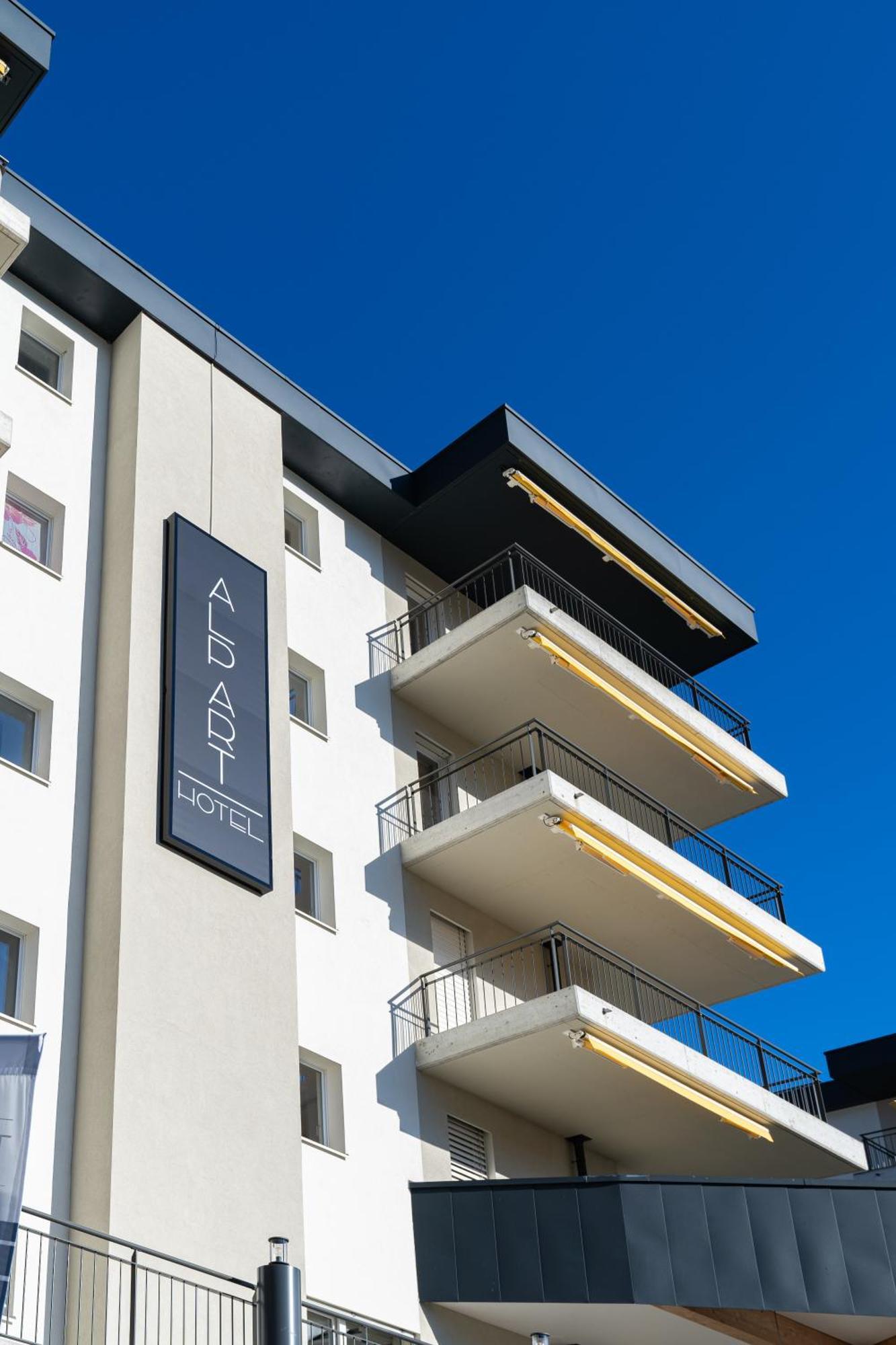 Alp Art Hotel Monthey Collombey-Muraz Экстерьер фото