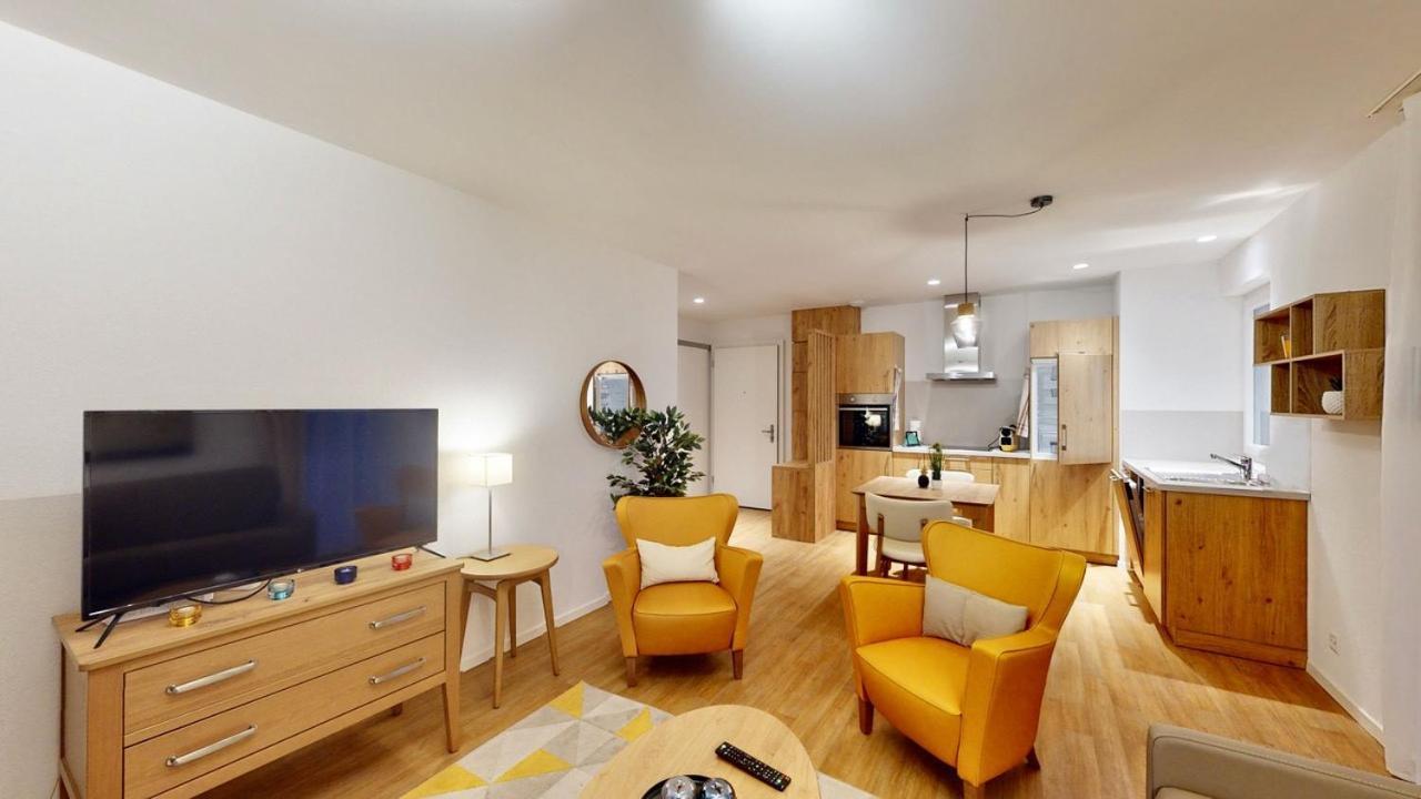Alp Art Hotel Monthey Collombey-Muraz Экстерьер фото