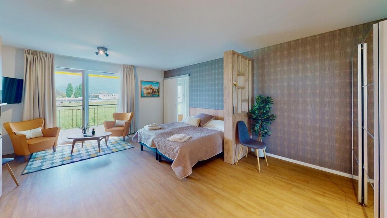 Alp Art Hotel Monthey Collombey-Muraz Экстерьер фото